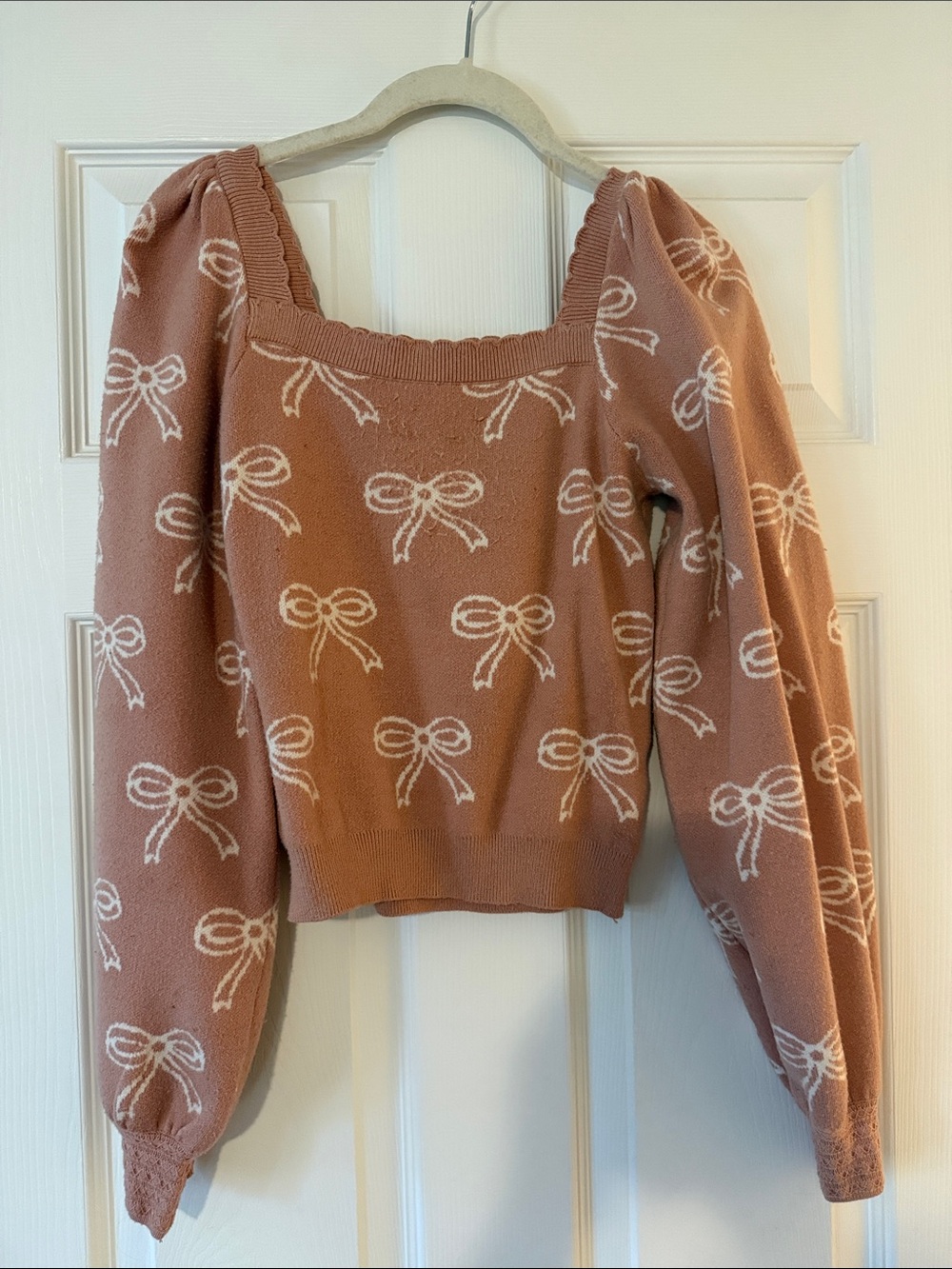 Women’s Dusty Rose Bow Print Square Neck Sweater Top